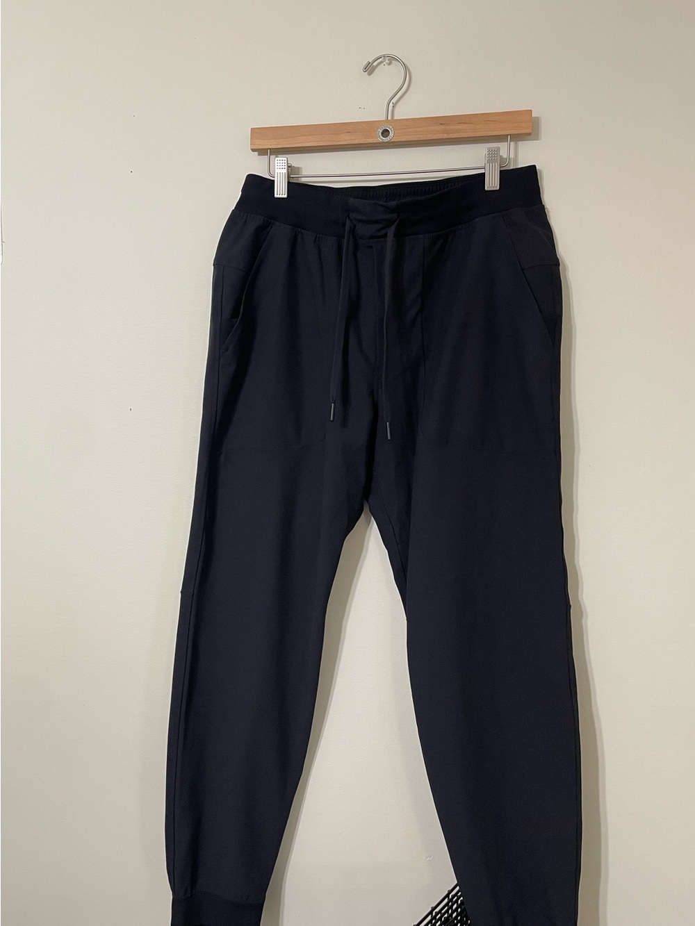 Lululemon large Men’s Pants